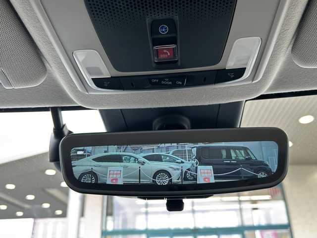 ホンダ ヴェゼル ハイブリッド e:HEV Z 愛知県 2021(令3)年 9.6万km プラチナホワイトパール ワンオーナー/純正カーナビ/TVフルセグ/BT/全方位カメラ/純正フロアマット/置くだけ充電/クルーズコントロール/ハンドルヒーター/シートヒーター(Ｄ・Ｎ)/ハーフレザーシート/革巻きステアリング/パワーバッグドア/ミラーウィンカー/純正ドラレコ(前後)/コーナーセンサー(前後)/社外ルーフレール/ルーフボックス/社外アルミホイールあり/スタッドレスあり/ドアバイザー/フォグランプ/エアバッグW＋サイド＋カーテン/プッシュスタート/ETC2.0/取扱説明書/保証書/記録簿