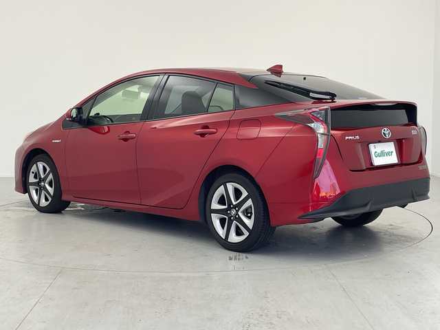 トヨタ プリウス S ツーリングセレクション 愛知県 2018(平30)年 10.5万km エモーショナルレッド 純正ナビ/・Bluetooth/・CD/DVD/・フルセグテレビ/バックカメラ/衝突軽減ブレーキ/レーンキープアシスト/レーダークルーズコントロール/オートマチックハイビーム/ビルトインETC/シートヒーター/スマートキー/レザーシート/ＬＥＤヘッドライト/純正ドライブレコーダー/スペアキー/コーナーセンサー