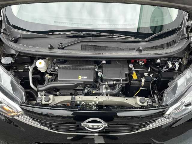 日産 デイズ X 山口県 2024(令6)年 0.4万km ブラック 9インチ純正ナビ【MM223D-L】/・AM/FM/Bluetooth/フルセグテレビ/アラウンドビューモニター/エマージェンシーブレーキ/ディスプレイ付自動防眩式ルームミラー/ステアリングスイッチ/純正フロアマット/純正アルミホイール/ハロゲンヘッドライト/オートライト/オートマチックハイビーム/電動格納式リモコンカラードドアミラー/スマートキー/プッシュアップスタート/USB電源ソケット/アイドリングストップ/ダウンヒルアシストコントロール/フロント&バックソナー/パーキングアシスト/横滑り防止装置/盗難防止装置