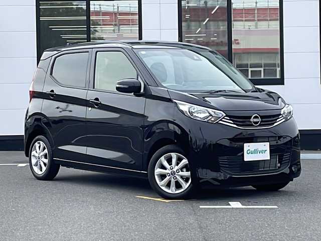 日産 デイズ X 山口県 2024(令6)年 0.4万km ブラック 9インチ純正ナビ【MM223D-L】/・AM/FM/Bluetooth/フルセグテレビ/アラウンドビューモニター/エマージェンシーブレーキ/ディスプレイ付自動防眩式ルームミラー/ステアリングスイッチ/純正フロアマット/純正アルミホイール/ハロゲンヘッドライト/オートライト/オートマチックハイビーム/電動格納式リモコンカラードドアミラー/スマートキー/プッシュアップスタート/USB電源ソケット/アイドリングストップ/ダウンヒルアシストコントロール/フロント&バックソナー/パーキングアシスト/横滑り防止装置/盗難防止装置