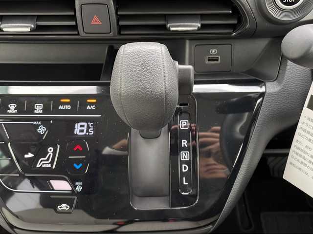 日産 デイズ X 山口県 2024(令6)年 0.4万km ブラック 9インチ純正ナビ【MM223D-L】/・AM/FM/Bluetooth/フルセグテレビ/アラウンドビューモニター/エマージェンシーブレーキ/ディスプレイ付自動防眩式ルームミラー/ステアリングスイッチ/純正フロアマット/純正アルミホイール/ハロゲンヘッドライト/オートライト/オートマチックハイビーム/電動格納式リモコンカラードドアミラー/スマートキー/プッシュアップスタート/USB電源ソケット/アイドリングストップ/ダウンヒルアシストコントロール/フロント&バックソナー/パーキングアシスト/横滑り防止装置/盗難防止装置