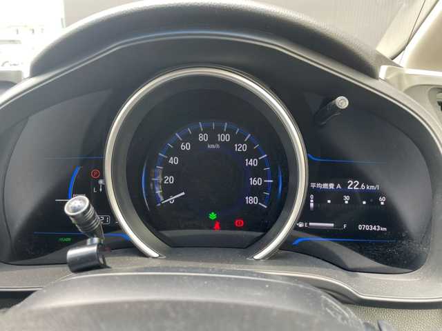 ホンダ フィット ハイブリット Lパッケージ 長野県 2015(平27)年 7.1万km 赤 KENWOODナビ/キセノンヘッドライト/ETC/社外アルミ/冬タイヤ装着/純正フロアマット