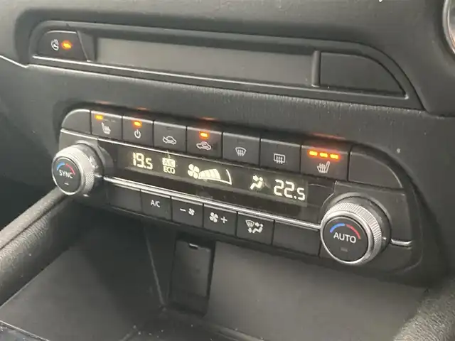 マツダ ＣＸ－５ XD プロアクティブ 香川県 2019(平31)年 5.8万km ジェットブラックマイカ 登録時走行距離：57593km/メーカー純正ナビ/　CD DVD BT フルセグTV/全方位カメラ/衝突被害軽減装置/レーダークルーズコントロール/レーンキープアシスト/クリアランスソナー/ブラインドスポットモニター/ヘッドアップディスプレイ/アイドリングストップ/横滑り防止装置/MTモード付AT/オートホールド機能付き電子パーキングブレーキ/パワーバックドア/純正17インチアルミ/LEDヘッドライト/オートライト/パワーシート/シートメモリ/シートヒーター/シートバックポケット/革巻きステアリング/ステアリングスイッチ/ステアヒーター/ETC/ISOFIX/トノカバー/プッシュスタート/スマートキー