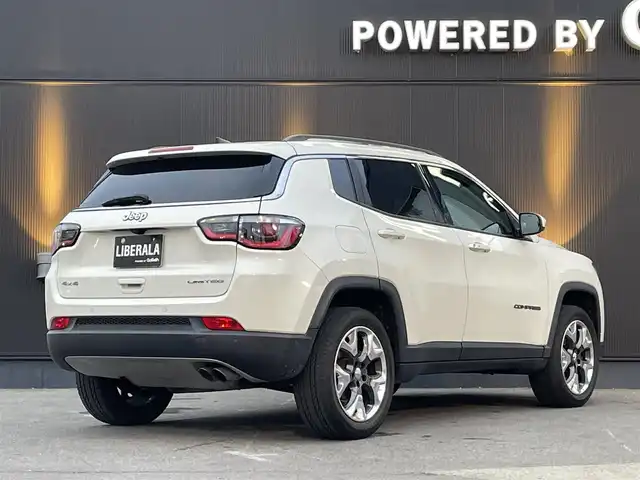 クライスラー・ジープ ジープ コンパス リミテッド 長野県 2020(令2)年 3万km ブライトホワイト ワンオーナー /サンフール /アダプティブクルーズコントロール /レーンキープ /パークアシスト /純正ナビ ・フルセグTV/BT/FM/AM/USB/AUX beatsプレミアムサウンドシステム /バックカメラ /ビルトインETC