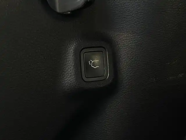 クライスラー・ジープ ジープ コンパス リミテッド 長野県 2020(令2)年 3万km ブライトホワイト ワンオーナー /サンフール /アダプティブクルーズコントロール /レーンキープ /パークアシスト /純正ナビ ・フルセグTV/BT/FM/AM/USB/AUX beatsプレミアムサウンドシステム /バックカメラ /ビルトインETC