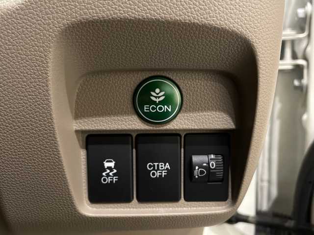 ホンダ Ｎ ＯＮＥ G 新潟県 2017(平29)年 3.6万km プレミアムホワイトパールⅡ フロントベンチシート/安心パッケージ/・シティブレーキシステム/CTBA/カーテンエアバック/ABS/横滑り防止装置/純正フロアマット/布シート/AUX/スマートキー/アイドリングストップ