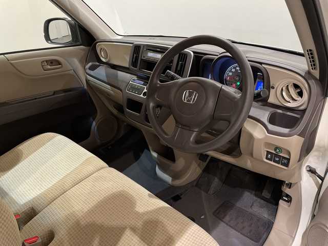 ホンダ Ｎ ＯＮＥ G 新潟県 2017(平29)年 3.6万km プレミアムホワイトパールⅡ フロントベンチシート/安心パッケージ/・シティブレーキシステム/CTBA/カーテンエアバック/ABS/横滑り防止装置/純正フロアマット/布シート/AUX/スマートキー/アイドリングストップ