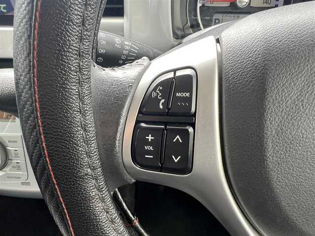 スズキ ハスラー X 長崎県 2016(平28)年 6.5万km クリスタルホワイトP 純正メモリナビ/　・DVD・USB・Bluetooth・フルセグTV/アラウンドビューカメラ/デュアルカメラブレーキサポート/　・衝突軽減システム・車線逸脱警報・先行車発進お知らせ/ETC/Sエネチャージ/アイドリングストップ/純正15インチアルミホイール/純正HIDヘッドライト/純正フォグライト/オートライト/前席シートヒーター/革巻きステアリング/ステアリングスイッチ/純正フロアマット/純正ドアバイザー/電動オート格納ウインカー付ドアミラー/取扱説明書、保証書/スペアスマートキー×1本