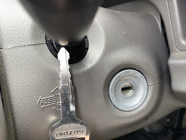 スズキ エブリイ PA 福島県 2019(令1)年 2.8万km スペリアホワイト 4WDボタン有 オートマシフト 純正ラジオ 両側スライドドア 純正ゴムマット ドアバイザー スペアキー ヘッドアップコンソール 純正スチールホイール