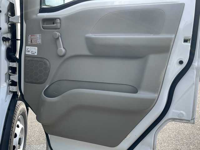 スズキ エブリイ PA 福島県 2019(令1)年 2.8万km スペリアホワイト 4WDボタン有 オートマシフト 純正ラジオ 両側スライドドア 純正ゴムマット ドアバイザー スペアキー ヘッドアップコンソール 純正スチールホイール