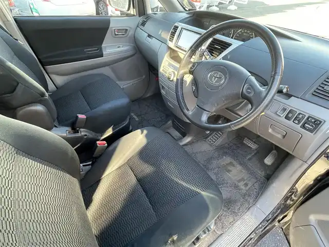 トヨタ ヴォクシー Z 長野県 2006(平18)年 13.2万km ダークブルーマイカ カロッツェリアナビ/ワンセグテレビ/AM/FM/Bluetooth/バックカメラ/ETC/フリップダウンモニター/純正フロアマット/4WD/ドアバイザー/スペアキー/純正15インチAW/パワーウィンドウ