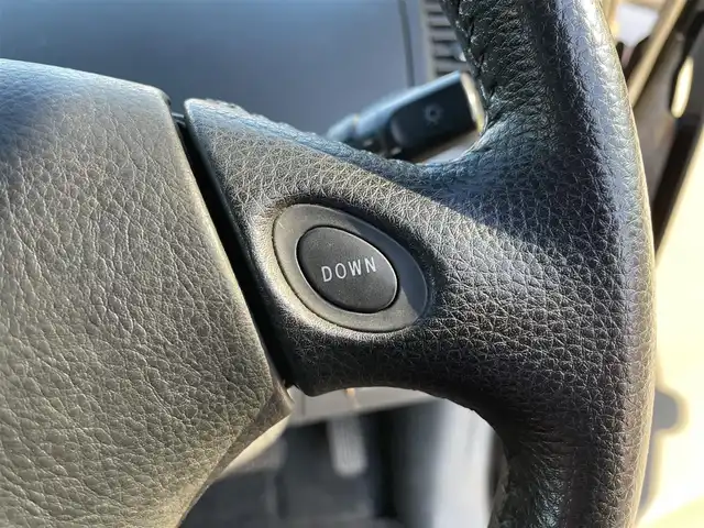 トヨタ ヴォクシー Z 長野県 2006(平18)年 13.2万km ダークブルーマイカ カロッツェリアナビ/ワンセグテレビ/AM/FM/Bluetooth/バックカメラ/ETC/フリップダウンモニター/純正フロアマット/4WD/ドアバイザー/スペアキー/純正15インチAW/パワーウィンドウ