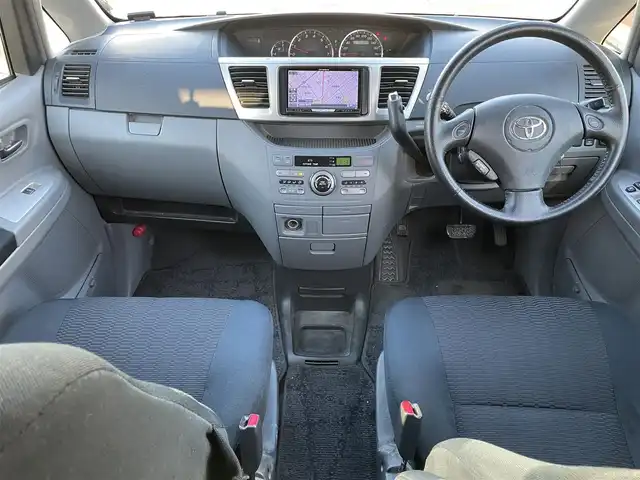 トヨタ ヴォクシー Z 長野県 2006(平18)年 13.2万km ダークブルーマイカ カロッツェリアナビ/ワンセグテレビ/AM/FM/Bluetooth/バックカメラ/ETC/フリップダウンモニター/純正フロアマット/4WD/ドアバイザー/スペアキー/純正15インチAW/パワーウィンドウ