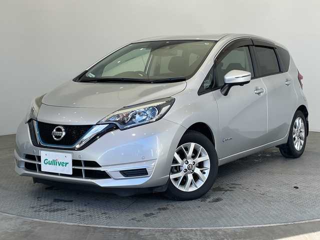日産 ノート e－パワー X 栃木県 2019(令1)年 5万km ブリリアントシルバー 純正ナビ/(CD-DVD/TV/Bluetooth)/衝突被害軽減ブレーキ/踏み間違い防止/車線逸脱警報/アラウンドビューモニター/スマートルームミラー/アイドリングストップ/ABS/インテリジェントキー/盗難防止装置/禁煙車/ETC/ドラレコ/全方位バックカメラ/純正アルミホイール/純正フロアマット/コーナーセンサー/プッシュスタート