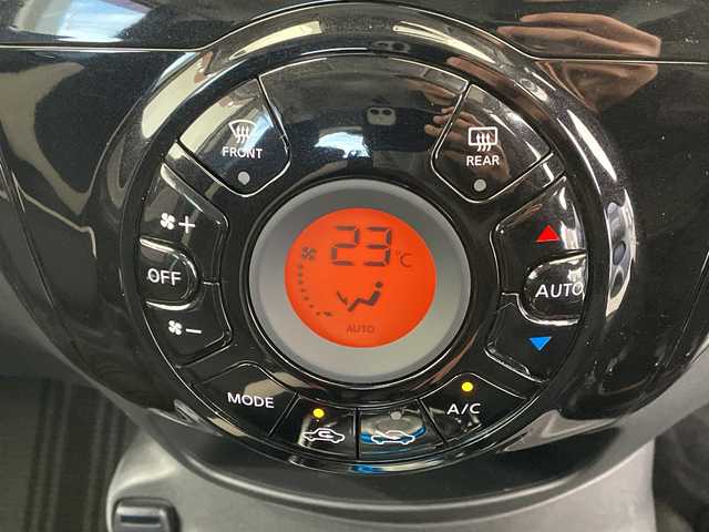 日産 ノート e－パワー X 栃木県 2019(令1)年 5万km ブリリアントシルバー 純正ナビ/(CD-DVD/TV/Bluetooth)/衝突被害軽減ブレーキ/踏み間違い防止/車線逸脱警報/アラウンドビューモニター/スマートルームミラー/アイドリングストップ/ABS/インテリジェントキー/盗難防止装置/禁煙車/ETC/ドラレコ/全方位バックカメラ/純正アルミホイール/純正フロアマット/コーナーセンサー/プッシュスタート