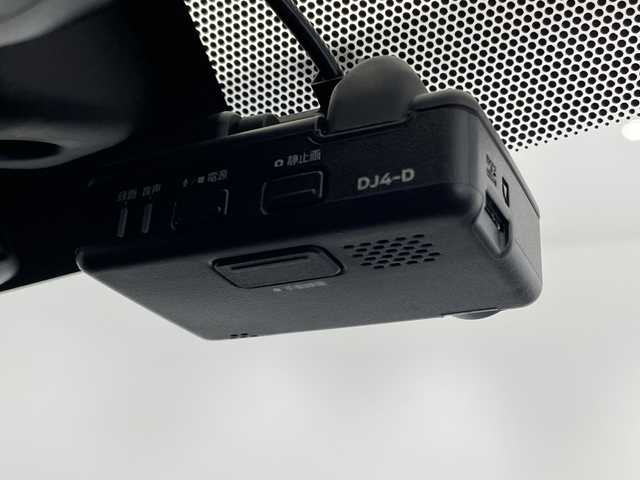 日産 ノート e－パワー X 栃木県 2019(令1)年 5万km ブリリアントシルバー 純正ナビ/(CD-DVD/TV/Bluetooth)/衝突被害軽減ブレーキ/踏み間違い防止/車線逸脱警報/アラウンドビューモニター/スマートルームミラー/アイドリングストップ/ABS/インテリジェントキー/盗難防止装置/禁煙車/ETC/ドラレコ/全方位バックカメラ/純正アルミホイール/純正フロアマット/コーナーセンサー/プッシュスタート