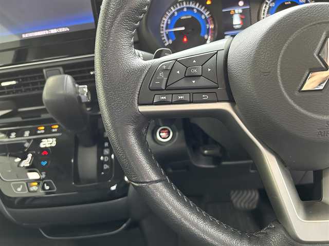 三菱 デリカミニ T プレミアム 長崎県 2023(令5)年 1.1万km 青Ⅱ ・プッシュスタート/・ディスプレイオーディオ（AM/FM/アンドロイドオート/アップルカープレイ）/・クルーズコントロール（追従有）/・両側パワースライドドア/・ダウンヒルアシストコントロール/・スマホ非接触充電/・ヒートシーター（D/N）/・ブルートゥース/・ハンドルヒーター/・オートライト/・オートハイビーム/・パーキングアシスト/・オートホールド/・ハンドルスイッチ/・パドルシフト/・デジタルインナーミラー