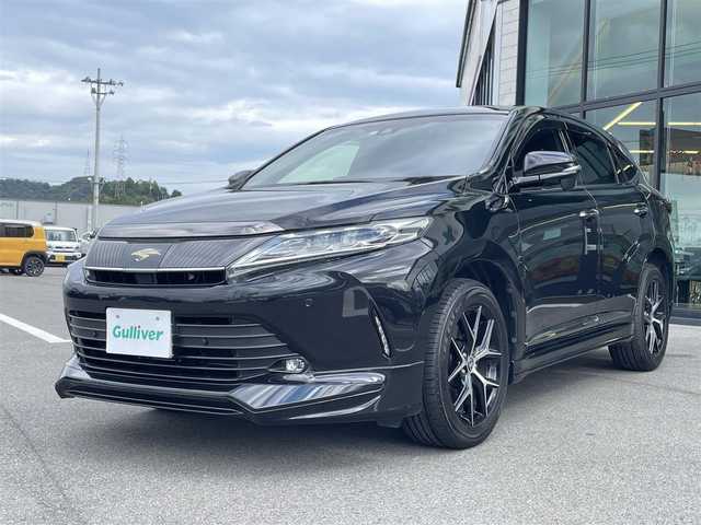 トヨタ ハリアー プレミアム スタイルノアール 愛媛県 2019(令1)年 4万km ブラックマイカ パノラマサンルーフ/ALPINE専用大型ナビ/　CD/DVD/Bluetooth/フルセグTV/バックカメラ/ビルトインETC/プリクラッシュセーフティ/レーンディパーチャーアラート/レーダークルーズコントロール/クリアランスソナー /パワーバックドア/純正18インチAW/ドライブレコーダー/電子パーキングブレーキ/オートホールド/オートライト/三眼LEDヘッドライト/フロントフォグ/スペアキー×1/カードキー×1/ラゲッジマット/プッシュスタート/フロアマット