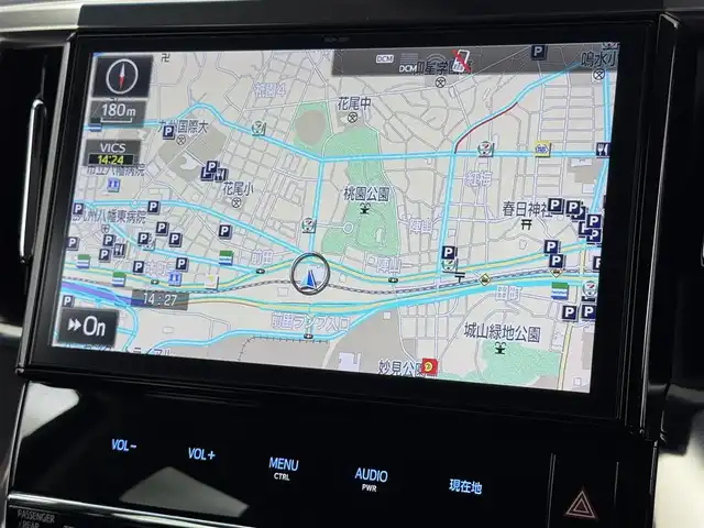 トヨタ ヴェルファイア Z Gエディション 福岡県 2018(平30)年 9.5万km ホワイトパールクリスタルシャイン ＴＲＤエアロ　/後席モニター　/純正１０型ナビ/フルセグTV　/バックカメラ　/ビルトインＥＴＣ　/ドライブレコーダー　/レーダークルコン　/コーナーセンサー　/衝突軽減ブレーキ　/レーンキープ　/両側電動スライドドア　/シートメモリー付きパワーシート　/シートベンチレーション／ヒーター　/ステアリングヒーター　/パワーバックドア　/３眼ＬＥＤヘッドライト　/社外２０インチアルミホイール