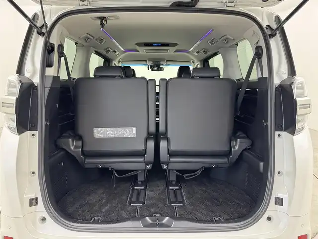 トヨタ ヴェルファイア Z Gエディション 福岡県 2018(平30)年 9.5万km ホワイトパールクリスタルシャイン ＴＲＤエアロ　/後席モニター　/純正１０型ナビ/フルセグTV　/バックカメラ　/ビルトインＥＴＣ　/ドライブレコーダー　/レーダークルコン　/コーナーセンサー　/衝突軽減ブレーキ　/レーンキープ　/両側電動スライドドア　/シートメモリー付きパワーシート　/シートベンチレーション／ヒーター　/ステアリングヒーター　/パワーバックドア　/３眼ＬＥＤヘッドライト　/社外２０インチアルミホイール