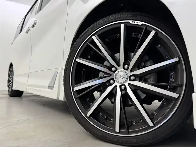 トヨタ ヴェルファイア Z Gエディション 福岡県 2018(平30)年 9.5万km ホワイトパールクリスタルシャイン ＴＲＤエアロ　/後席モニター　/純正１０型ナビ/フルセグTV　/バックカメラ　/ビルトインＥＴＣ　/ドライブレコーダー　/レーダークルコン　/コーナーセンサー　/衝突軽減ブレーキ　/レーンキープ　/両側電動スライドドア　/シートメモリー付きパワーシート　/シートベンチレーション／ヒーター　/ステアリングヒーター　/パワーバックドア　/３眼ＬＥＤヘッドライト　/社外２０インチアルミホイール