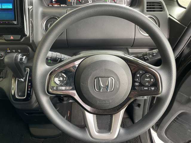 ホンダ Ｎ ＢＯＸ カスタム G L ホンダセンシング 愛知県 2018(平30)年 9.2万km クリスタルブラックパール 純正ナビ/片側パワースライドドア/レーダークルーズコントロール/コーナーセンサー/純正アルミホイール/LEDヘッドライト/レーンキープアシスト/衝突軽減システム/フルセグ/CD DVD/Bluetooth/ステアリングスイッチ/スマートキー/プッシュスタート