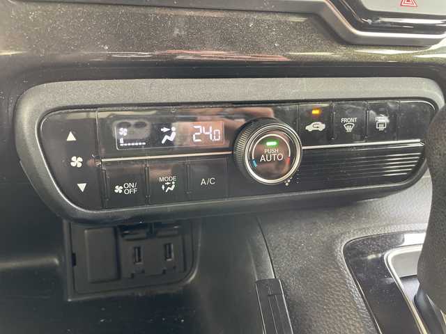 ホンダ Ｎ ＢＯＸ カスタム G L ホンダセンシング 愛知県 2018(平30)年 9.2万km クリスタルブラックパール 純正ナビ/片側パワースライドドア/レーダークルーズコントロール/コーナーセンサー/純正アルミホイール/LEDヘッドライト/レーンキープアシスト/衝突軽減システム/フルセグ/CD DVD/Bluetooth/ステアリングスイッチ/スマートキー/プッシュスタート