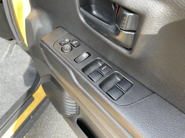 スズキ ハスラー HYBRID G 佐賀県 2025(令7)年 0.7万km アクティブイエロー/ガンメタリック2トーン スズキセーフティーサポート/・デュアルカメラブレーキサポート/・車線逸脱抑制機能/・アダプティブクルーズコントロール/・標識認識機能/・ハイビームアシスト/LEDヘッドライト/・オートマチックハイビーム/シートヒーター/純正15インチアルミホイール/ステアリングリモコン/スマートキー/・プッシュスタート