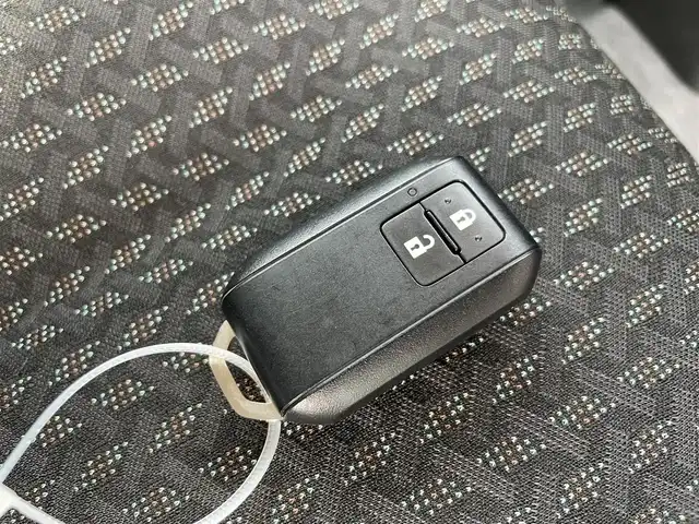 スズキ ハスラー HYBRID G 佐賀県 2025(令7)年 0.7万km アクティブイエロー/ガンメタリック2トーン スズキセーフティーサポート/・デュアルカメラブレーキサポート/・車線逸脱抑制機能/・アダプティブクルーズコントロール/・標識認識機能/・ハイビームアシスト/LEDヘッドライト/・オートマチックハイビーム/シートヒーター/純正15インチアルミホイール/ステアリングリモコン/スマートキー/・プッシュスタート