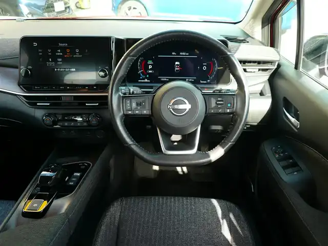 日産 オーラ G 静岡県 2022(令4)年 1.4万km ガーネットレッド/スーパーブラック 2トーン ワンオーナー/禁煙車/プロパイロット/・ハンドル支援/・レーダークルーズ/・レーンキープアシスト/ニッサンコネクトナビ/アラウンドビューモニター/フルセグテレビ/Bluetooth/USB・HDMI/置くだけ充電/デジタルインナーミラー/BOSEサウンド/オートハイビーム/オートライト/LEDヘッドライト/電動パーキング/AUTO HOLD/スマートキー/スペアキー/フロアマット/ドアバイザー/ビルトインETC/新車保証書/取扱説明書