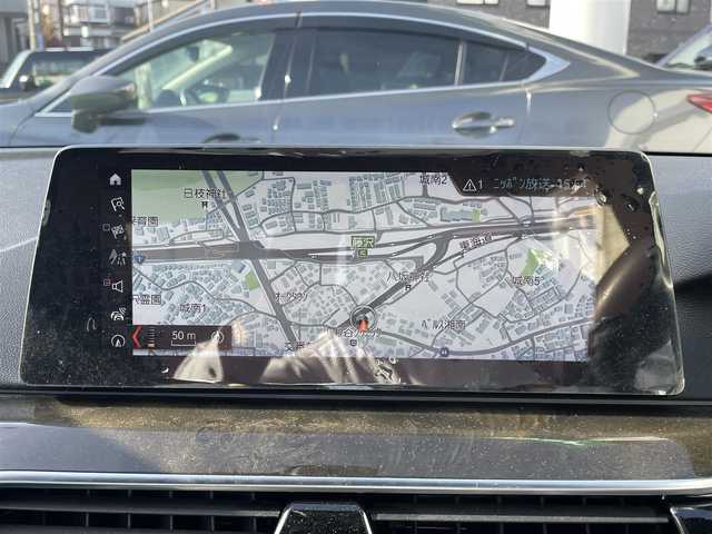 ＢＭＷ ５３０ｅ Mスポーツアイパフォーマンス 兵庫県 2018(平30)年 2.1万km ブルーストーン 純正HDDナビ/　（CD・DVD再生可・USB）/フルセグTV/イノベーションパッケージ/・BMWディスプレイキー/・ヘッドアップディスプレイ/・ワイヤレスチャージ/被害軽減ブレーキ/アクティブクルーズコントロール/360°カメラ/黒革シート/前席パワーシート/全席シートヒーター/コーナーセンサー/LEDヘッドライト/パワーバックドア/スマートキー×2/保証書/取扱説明書