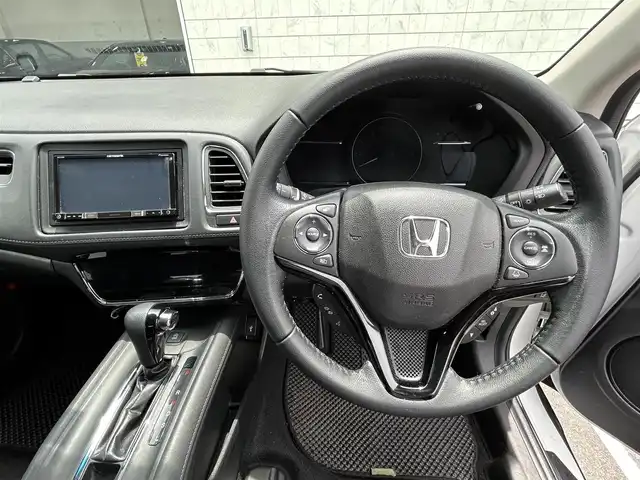 ホンダ ヴェゼル X ホンダセンシング 長野県 2017(平29)年 3.7万km ホワイトオーキッドパール ホンダセンシング/社外ナビ/フルセグ/ACC/純正ビルトインETC/エンジンスターター/スペアキー/LEDヘッドライト/スマートキー/HDMI