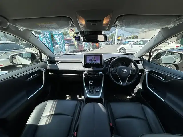 トヨタ ＲＡＶ４ ハイブリットG 長野県 2019(令1)年 11.3万km ホワイトパールクリスタルシャイン 4WD/ワンオーナー/純正ナビ/・Bluetooth/CD/DVD/TV/バックカメラ/純正2.0ETC/電動リアゲート/社外ドライブレコーダー/純正フロアマット/メモリパワーシート/レザーシート/前席シートヒーター/純正18インチAW/前後コーナーセンサー/LEDオートライト/オートマチックハイビーム/ハンドルヒーター/寒冷地仕様/クルーズコントロール追走あり/電格ミラー/ドアバイザー/取り扱い説明書/保証書