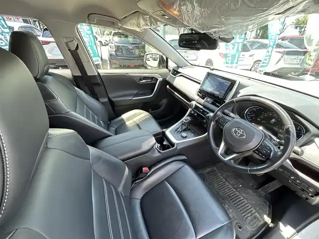 トヨタ ＲＡＶ４ ハイブリットG 長野県 2019(令1)年 11.3万km ホワイトパールクリスタルシャイン 4WD/ワンオーナー/純正ナビ/・Bluetooth/CD/DVD/TV/バックカメラ/純正2.0ETC/電動リアゲート/社外ドライブレコーダー/純正フロアマット/メモリパワーシート/レザーシート/前席シートヒーター/純正18インチAW/前後コーナーセンサー/LEDオートライト/オートマチックハイビーム/ハンドルヒーター/寒冷地仕様/クルーズコントロール追走あり/電格ミラー/ドアバイザー/取り扱い説明書/保証書