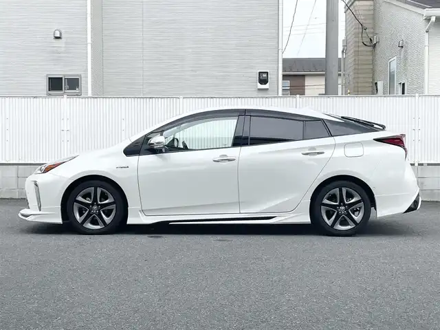 トヨタ プリウス A ツーリングセレクション 栃木県 2020(令2)年 2.9万km ホワイトパールクリスタルシャイン ワンオーナー/モデリスタエアロ/純正ナビ/（BT/DVD/CD/フルセグTV/SD）/CD録音/衝突軽減ブレーキ/車線逸脱警報/BSM/RCTA/レーダークルーズコントロール/パーキングアシスト/ヘッドアップディスプレイ/レザーシート/パワーシート/シートヒーター/エンジンスターター/コーナーセンサー/ドライブレコーダー/ETC2.0/ドアバイザー/オートリトラクタブルミラー/オートハイビーム/ドアバイザー/スペアキー/保証書/取説