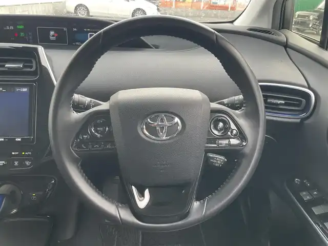 トヨタ プリウス A ツーリングセレクション 栃木県 2020(令2)年 2.9万km ホワイトパールクリスタルシャイン ワンオーナー/モデリスタエアロ/純正ナビ/（BT/DVD/CD/フルセグTV/SD）/CD録音/衝突軽減ブレーキ/車線逸脱警報/BSM/RCTA/レーダークルーズコントロール/パーキングアシスト/ヘッドアップディスプレイ/レザーシート/パワーシート/シートヒーター/エンジンスターター/コーナーセンサー/ドライブレコーダー/ETC2.0/ドアバイザー/オートリトラクタブルミラー/オートハイビーム/ドアバイザー/スペアキー/保証書/取説