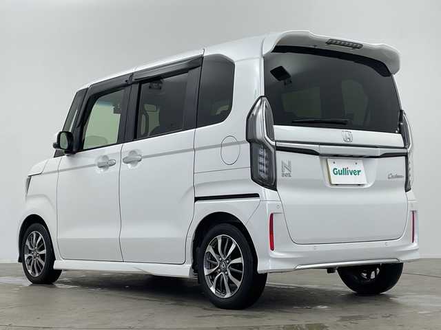 ホンダ Ｎ ＢＯＸ カスタム EX 鹿児島県 2021(令3)年 3.7万km プラチナホワイトパール 純正9インチナビ/フルセグＴＶ/ＣＤ/ＤＶＤ/ＦＭ・ＡＭ/両側パワスラ/衝突軽減ブレーキ/レーンアシスト/ドライブレコーダー/クルーズコントロール/チップアップシート/純正フロアマット/ドアバイザー/前席シートヒーター/ＬＥＤヘッドライト