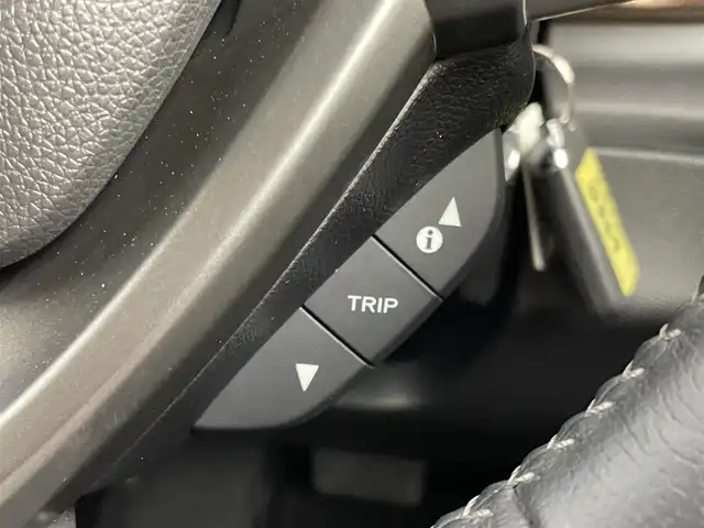 ホンダ フリード クロスター ホンダセンシング 埼玉県 2020(令2)年 3.5万km プラチナホワイトパール 社外ナビ　バックカメラ　アダプティブクルーズコントロール　ビルトインＥＴＣ　両側パワースライドドア　ハーフレザーシート　地デジフルセグ　ルーフレール　プッシュスタート　スマートキー　ＬＥＤヘッドライト