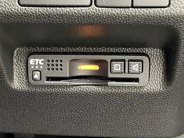 ホンダ フリード クロスター ホンダセンシング 埼玉県 2020(令2)年 3.5万km プラチナホワイトパール 社外ナビ　バックカメラ　アダプティブクルーズコントロール　ビルトインＥＴＣ　両側パワースライドドア　ハーフレザーシート　地デジフルセグ　ルーフレール　プッシュスタート　スマートキー　ＬＥＤヘッドライト