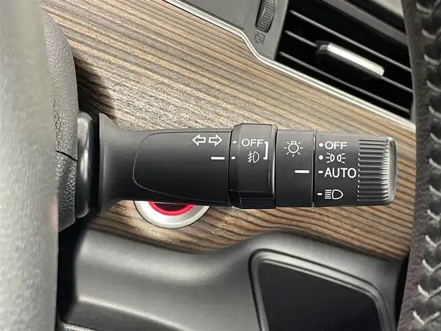 ホンダ フリード クロスター ホンダセンシング 埼玉県 2020(令2)年 3.5万km プラチナホワイトパール 社外ナビ　バックカメラ　アダプティブクルーズコントロール　ビルトインＥＴＣ　両側パワースライドドア　ハーフレザーシート　地デジフルセグ　ルーフレール　プッシュスタート　スマートキー　ＬＥＤヘッドライト