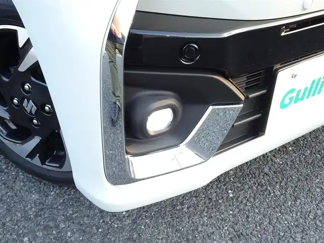 スズキ スペーシア カスタム HYBRID XS 千葉県 2025(令7)年 0.1千km ピュアホワイトパール/ブラック2トーン 【届出済未使用車】/【ピュアホワイトP/ブラック2トーン（C2H）】/LEDヘッドライト/LEDフォグランプ/ヘッドアップディスプレイ/スズキセーティサポート/両側パワースライドドア /ハーフレザーシート/シートヒーター/純正15インチAW/アダプティブクルーズコントロール/プッシュスタート/スマートキー2本/プレミアムUV/IRカットガラス/サイド/カーテンエアバッグ/保証書/取扱説明書/