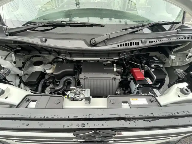 スズキ スペーシア カスタム HYBRID XS 佐賀県 2024(令6)年 0.1千km ピュアホワイトパール/ブラック2トーン デュアルカメラブレーキサポートII　/コーナーセンサー/レーダークルーズコントロール/純正９型ナビ/・全方位カメラ　/・フルセグTV/BT/・AppleCarPlay/AndroidAuto/両側パワースライドドア　/ハーフレザーシート/シートヒーター　/オットマン　　/純正15インチAW　/HUD　/電動パーキングブレーキ/革巻きステアリング/ステアリングヒーター/サーキュレーター/LEDヘッドライト/フォグランプ/スペアキー×１/取扱説明書/保証書