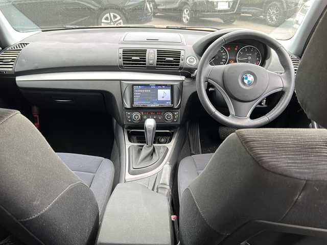 ＢＭＷ １１６ｉ 福島県 2010(平22)年 3.8万km 赤 社外ＨＤＤナビ＆フルセグＴＶ/（ＤＶＤ＆ＢＴ＆ＣＤ＆ＭＳＶ）/ＥＴＣ/社外１６inアルミホイール/オートライト/ＨＩＤライト/電動格納ミラー/キーレス/Ｗ＋サイドエアバッグ/ＡＢＳ/フロアマット/取扱説明書