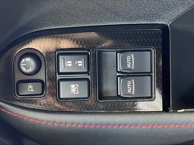 トヨタ ８６ GT 愛知県 2018(平30)年 10万km クリスタルホワイトパール /禁煙車//ワンオーナー//後期G型//6MT//TRDフロントスポイラー//TRDサイドスカート//TRDエアロスタビライジングカバー//プロコンポジットリアウィング//SARDレーシング4本出しマフラー//ボンネットカーボン調フィルム//トルセンLSD//純正ナビ//フルセグ/Bluetooth/CD/DVD/MSV/SD//HDMI/USB//TVキャンセラー//バックカメラ//ETC//クルーズコントロール//TRACKモード//TRC/VSC//GIS//ヒルスタートアシストコントロール//Bi-BeamオートベアリングLEDヘッドライト//フロント・リアフォグランプ//純正17インチアルミホイール//スペアタイヤ//プッシュスタート//スペアスマートキー//3本スポーク革巻きステアリング//ステアリングリモコン//チルト&テレスコピックステアリング//純正フロアマット//純正ドアバイザー//スポーツアルミペダル//フレームレス防眩インナーミラー//電動格納ミラー//カーテンエアバック//シートリフター//86ロゴカーテシランプ//保証書//取扱説明書//ナビ取扱説明書//ディーラー点検整備記録簿H31.R1.2.3.5