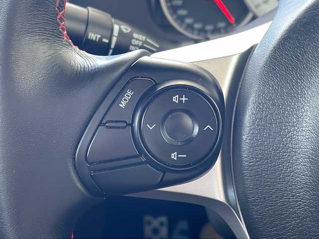トヨタ ８６ GT 愛知県 2018(平30)年 10万km クリスタルホワイトパール /禁煙車//ワンオーナー//後期G型//6MT//TRDフロントスポイラー//TRDサイドスカート//TRDエアロスタビライジングカバー//プロコンポジットリアウィング//SARDレーシング4本出しマフラー//ボンネットカーボン調フィルム//トルセンLSD//純正ナビ//フルセグ/Bluetooth/CD/DVD/MSV/SD//HDMI/USB//TVキャンセラー//バックカメラ//ETC//クルーズコントロール//TRACKモード//TRC/VSC//GIS//ヒルスタートアシストコントロール//Bi-BeamオートベアリングLEDヘッドライト//フロント・リアフォグランプ//純正17インチアルミホイール//スペアタイヤ//プッシュスタート//スペアスマートキー//3本スポーク革巻きステアリング//ステアリングリモコン//チルト&テレスコピックステアリング//純正フロアマット//純正ドアバイザー//スポーツアルミペダル//フレームレス防眩インナーミラー//電動格納ミラー//カーテンエアバック//シートリフター//86ロゴカーテシランプ//保証書//取扱説明書//ナビ取扱説明書//ディーラー点検整備記録簿H31.R1.2.3.5