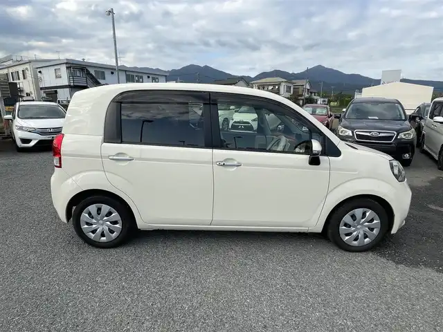 トヨタ ポルテ F 神奈川県 2012(平24)年 6.5万km クリームベージュ (株)IDOMが運営する【じしゃロンOO店】の自社ローン専用車両になりますこちらは現金またはオートローンご利用時の価格です。自社ローンご希望の方は別途その旨お申付け下さい/純正ナビ/バックカメラ　/片側パワースライドドア/ステアリングリモコン