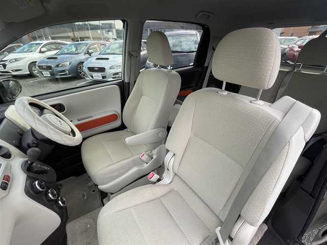 トヨタ ポルテ F 神奈川県 2012(平24)年 6.5万km クリームベージュ 【(株)IDOMが運営する【じしゃロン相模原店】の自社ローン対象車両になります。こちらは現金ご利用時の価格です。自社ローンご希望の方は別途その旨お申付け下さい。】/純正ナビ/バックカメラ　/片側パワースライドドア/ステアリングリモコン