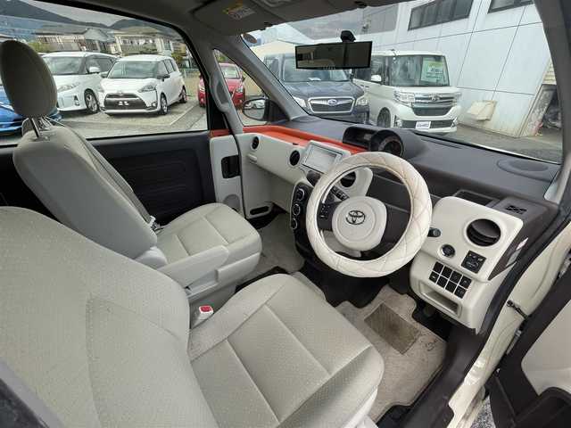 トヨタ ポルテ F 神奈川県 2012(平24)年 6.5万km クリームベージュ 【(株)IDOMが運営する【じしゃロン相模原店】の自社ローン対象車両になります。こちらは現金ご利用時の価格です。自社ローンご希望の方は別途その旨お申付け下さい。】/純正ナビ/バックカメラ　/片側パワースライドドア/ステアリングリモコン