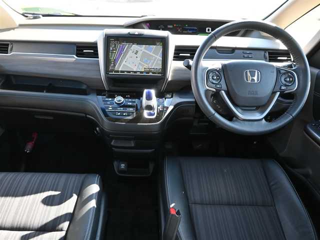 ホンダ フリード＋ ハイブリット EX 千葉県 2019(平31)年 3.8万km フォレストグリーンパール ホンダセンシング/・衝突軽減ブレーキ（CMBS）/・車線維持支援システム（LKAS）/・アダプティブクルーズコントロール（ACC）/・誤発進抑制機能/・後方誤発進抑制機能/両側パワースライドドア/純正SDナビ/地デジTV/【DVD/CD再生機能　Bluetooth接続】/バックカメラ/革巻きステアリング/ステアリングスイッチ/ETC/LEDヘッドライト/ウインカーミラー/コーナーセンサー/純正15インチアルミホイル/サイド/カーテンエアバッグ/Honda スマートキー