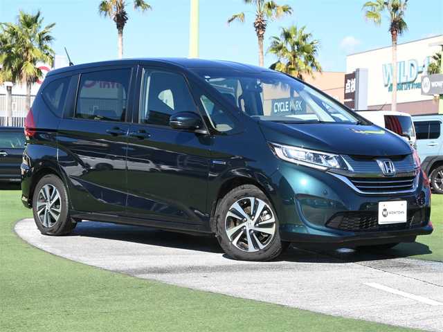 ホンダ フリード＋ ハイブリット EX 千葉県 2019(平31)年 3.8万km フォレストグリーンパール ホンダセンシング/・衝突軽減ブレーキ（CMBS）/・車線維持支援システム（LKAS）/・アダプティブクルーズコントロール（ACC）/・誤発進抑制機能/・後方誤発進抑制機能/両側パワースライドドア/純正SDナビ/地デジTV/【DVD/CD再生機能　Bluetooth接続】/バックカメラ/革巻きステアリング/ステアリングスイッチ/ETC/LEDヘッドライト/ウインカーミラー/コーナーセンサー/純正15インチアルミホイル/サイド/カーテンエアバッグ/Honda スマートキー